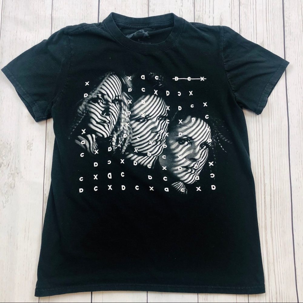 🇺🇸DCX 2016 Tour Concert  T-Shirt Size Small